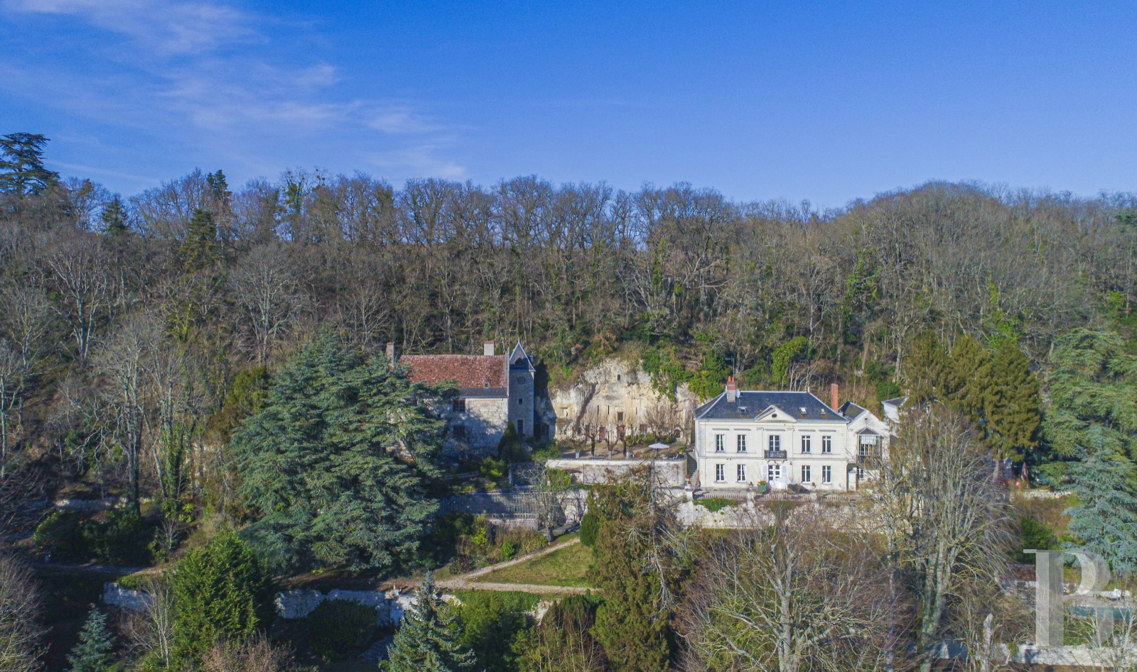 A mansion that has traversed all eras since the Middle Ages in Loir-et-Cher, not far from Chenonceau - photo  n°1